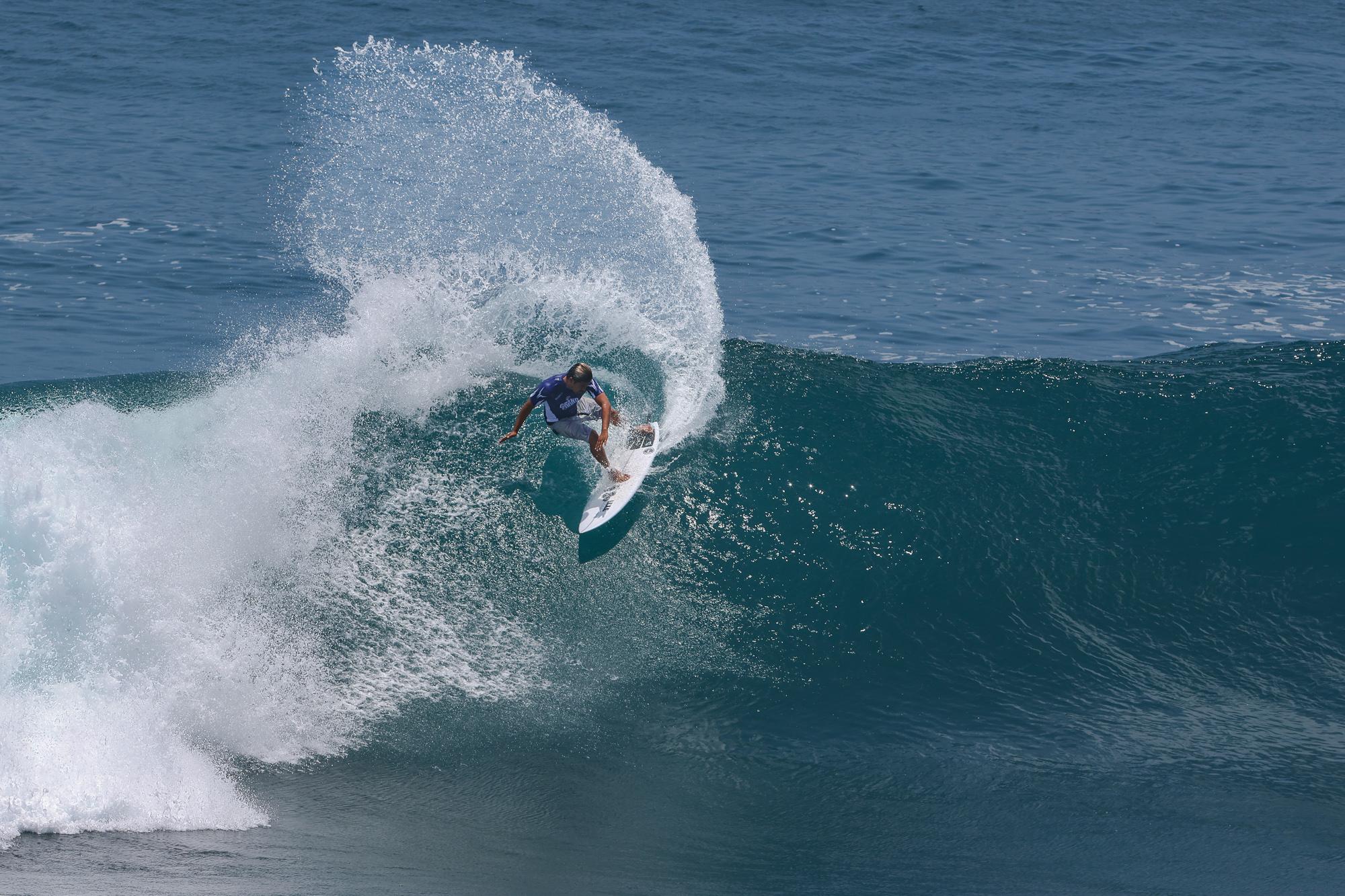 Hari Pertama Liga Surfing Indonesia 2024 Grand Final yang Dipersembahkan oleh Kala Surf Camp dan BINTANG Crystal Menyajikan Kondisi Menantang dan Aksi Seru